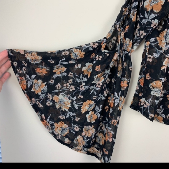Lily White Tops - Lily white boho blouse